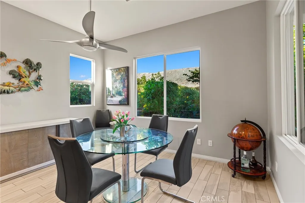 85556 Molvena Drive, Indio, California 92203 home-pic-5